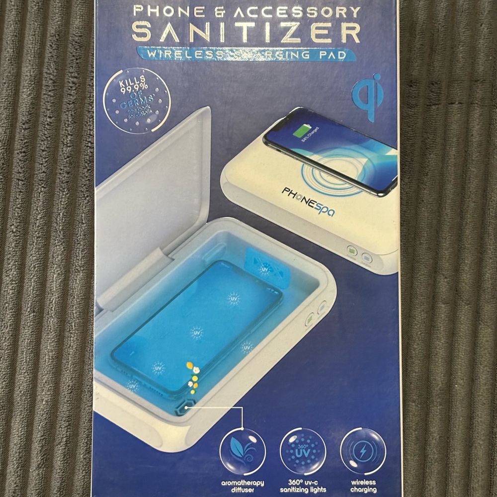 White Wireless Charging Sanitizer